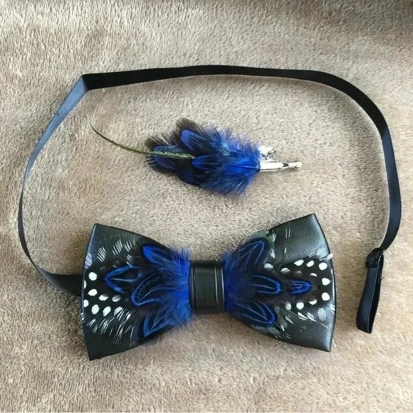 Spotted Black & Cobalt Luxury Leather Feather Bowtie and Lapel Pin Set Italy - Picture 2 of 5